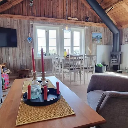 Asebua - Renovated Rorbu With Seaview *