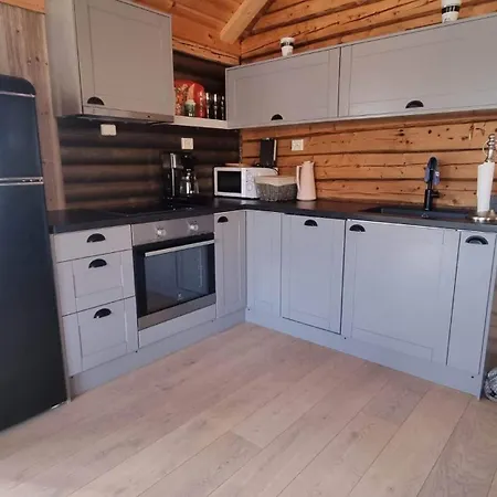 Lenabua Hébergement de vacances Sørvågen