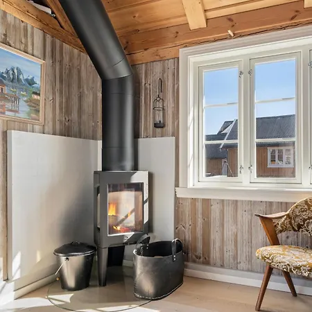 Asebua - Renovated Rorbu With Seaview * Сёрвоген