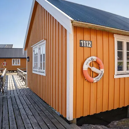Asebua - Renovated Rorbu With Seaview Дом отдыха