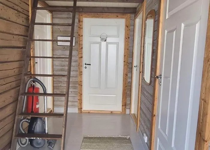 Lenabua * Sørvågen