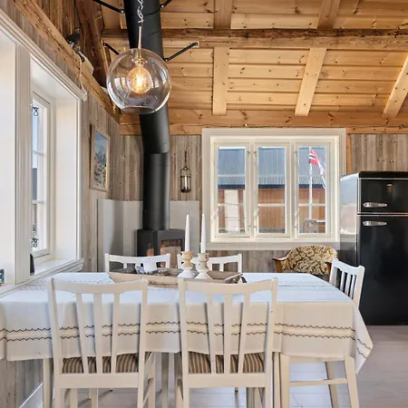 Asebua - Renovated Rorbu With Seaview * Sørvågen